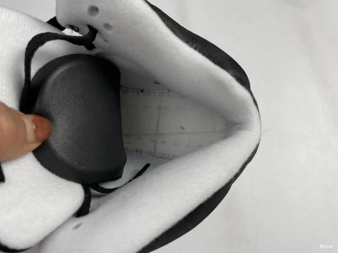 Bmlin Shoes CT4838-011 AIR 5 OREO JORDAN 0804